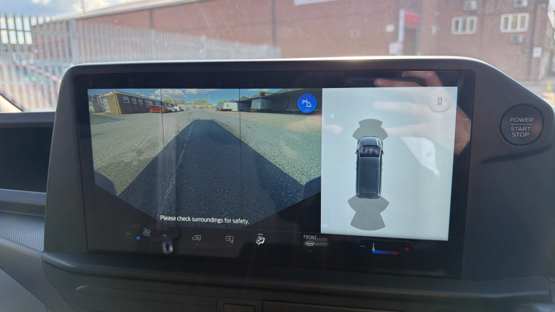 Ford Transit Custom 300 L2 Diesel Fwd 2.0 EcoBlue 110ps H1 Van Leader